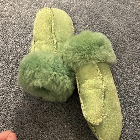 Homemade Sheepskin Mittens - Picture 3 of 7